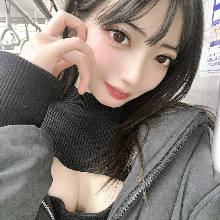 ❤️いいね&フォロー❤️してくれた方にはエッチな画像送りますね😉
よろしくお願いします!
女子大生のユッケです☺