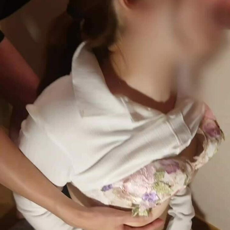 10/6 19:00から配信中です😎

【スマホ縦動画】鼻フックOL RIKAサークルメンバーと○○○池肉林３Pコン