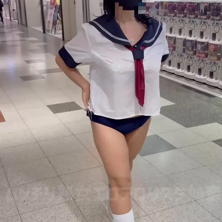名古屋の棒地下街
スカート忘れてますよ💦
と声かけられた😍