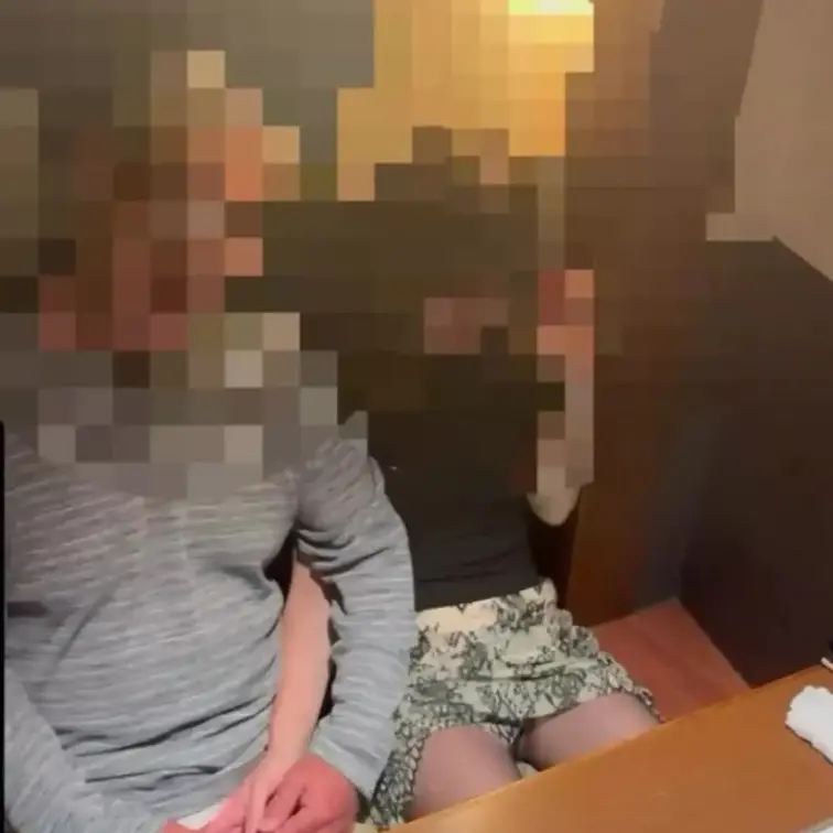大人の飲見会最終

Gさんは普段は真面目でおとなしい性格の方ですが、エロスイッチが入るとドＳに豹変するみたいでそんな