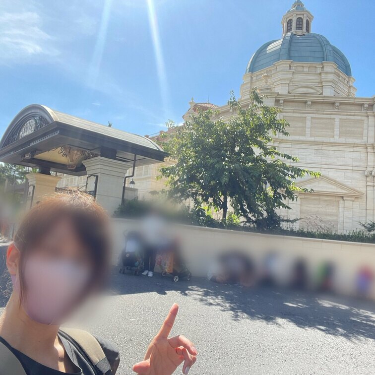 ディズニーシーは20周年記念中で華やかでしたよ💕私も記念に少しだけえち自撮りさせてもらいました🤫

ディズニーシーの