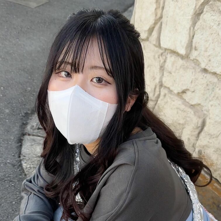  #161【MOMO 21歳】
今回ストリートスナップに協力してくれたのは、ダンサーのようなストリートコーデがオシャレ