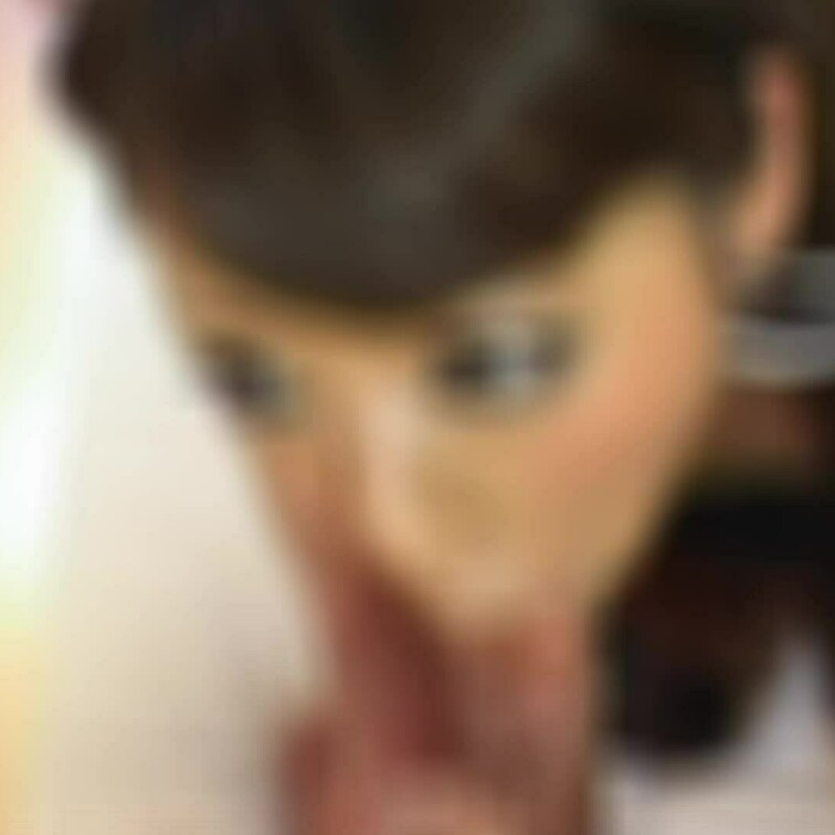 撮影チラ見せ♡
・
今回の撮影は1対1のセックス！
映像は素人ギャルのねっとりフェラチオですw
見た目は派手なの