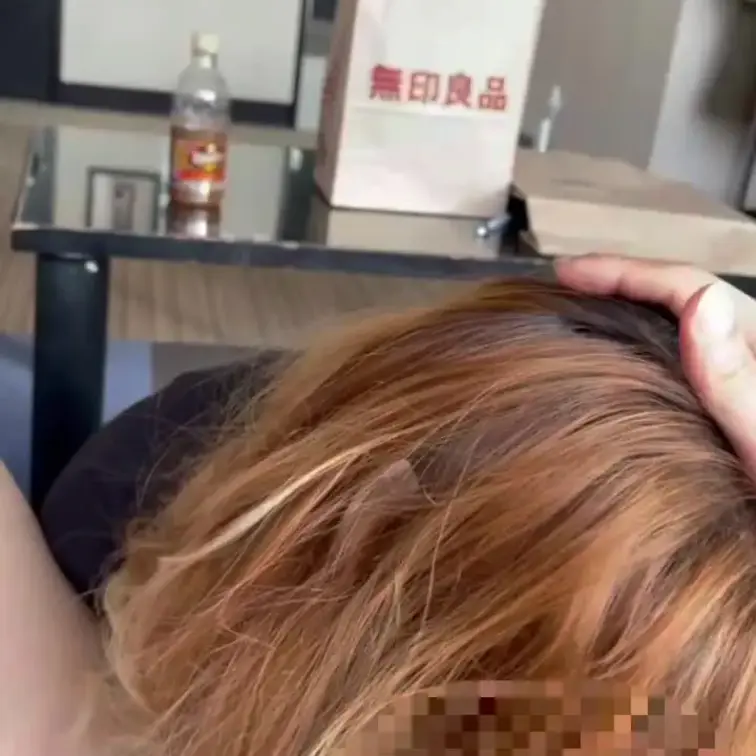 ホテル入ったら洗わずにすぐこれ😅💦
性欲モンスターのギャル社長
長編アップします。https://myfans.jp