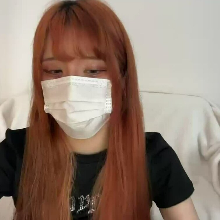 【みれい 20 歳】

みれいさんのライブ配信動画です
生配信 だと、1 回の有料配信を視聴すると、おおよそ平均 