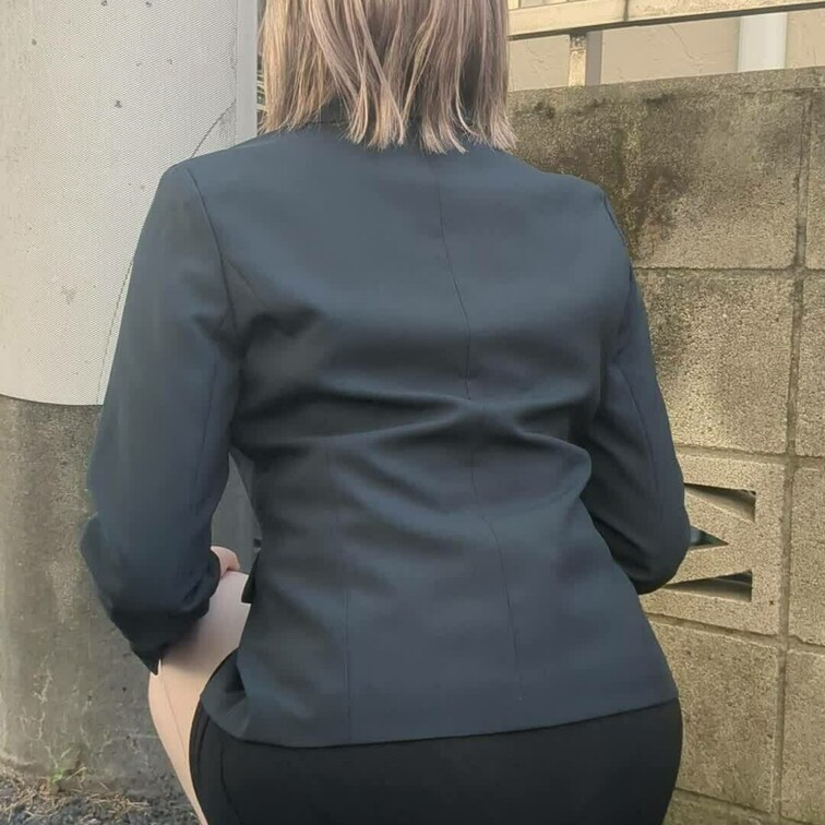 路地裏でプリンっ。