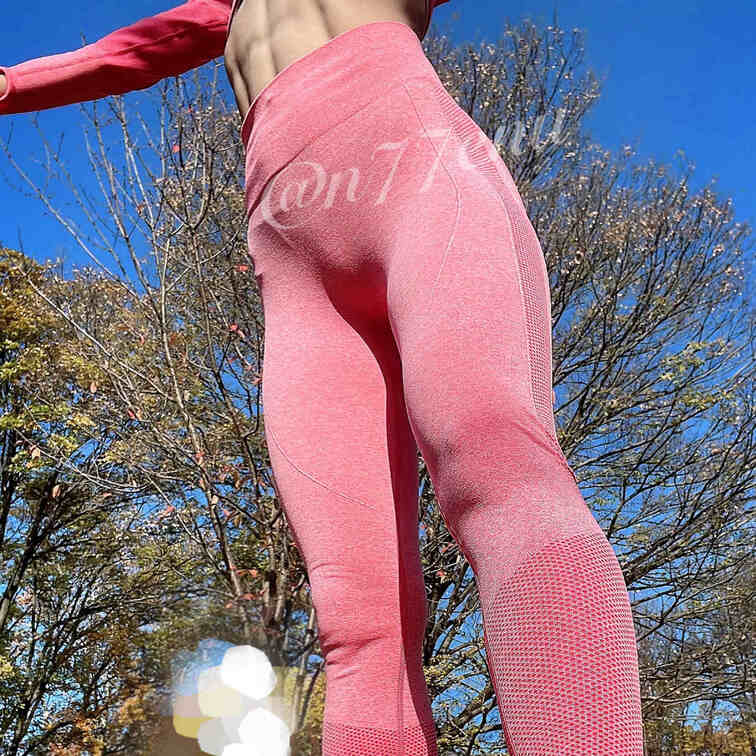 新しいウェアでテンション上げマン❣️
じゃなくて、テンション上げトレしてきました😆💗