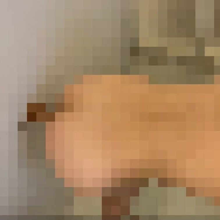 以前投稿した動画の別アングルです♡
ディルドをフェラして…バックからズボズボしてます🫣

