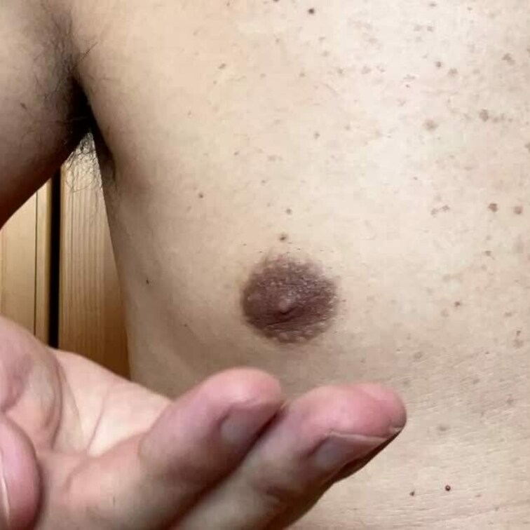 初めての投稿です
オイルをつけてちくにーからのしこしこ手前です