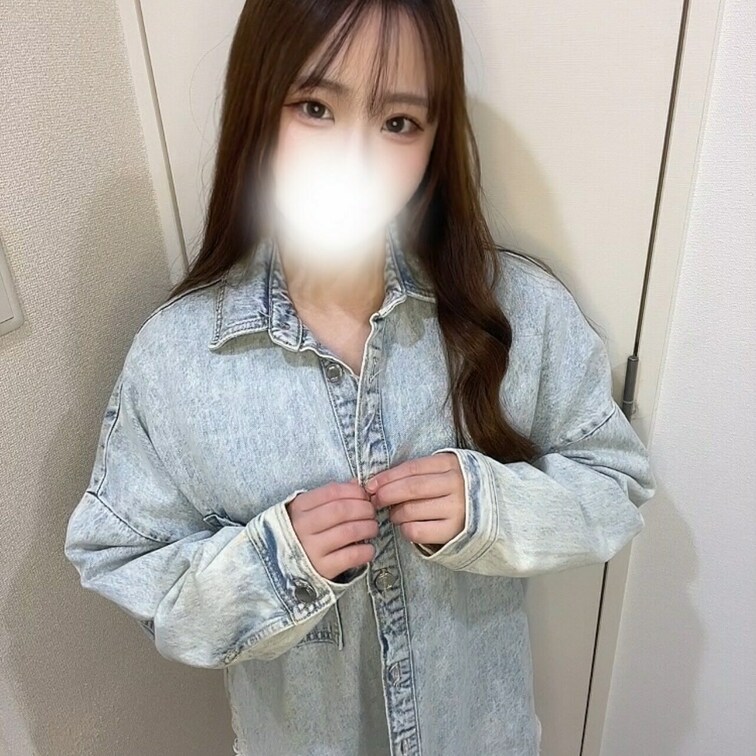 今日は海に行く時テーマにして
脱いでみたよ🫣🤍



女の子の脱ぐシーンって
興奮するよね🤤🍑


