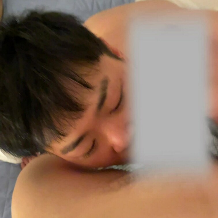 【大量射精】身長190センチの巨漢に顔射された