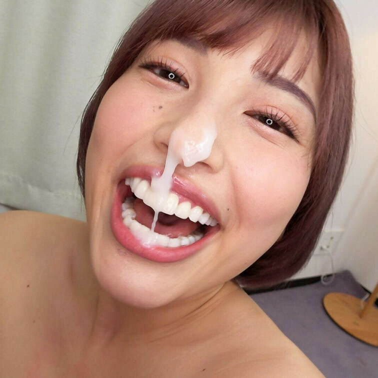 大量ザーメンぶっかけ顔射！／hazuki

顔面偏差SSS級のみ厳選！！濃密なフェラチオでギンギンになった肉棒から大