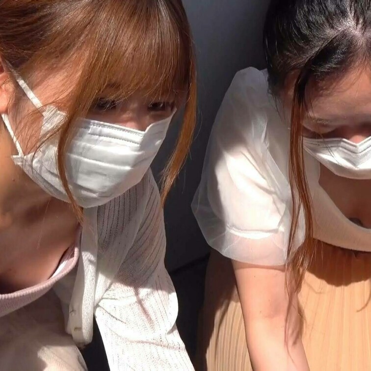 ちょい見せ。本編はこちらから→
#06【陶芸中の胸チラ/パンチラ】朝ドラヒロイン系美女の待望ピンク乳首を激写!!他4名