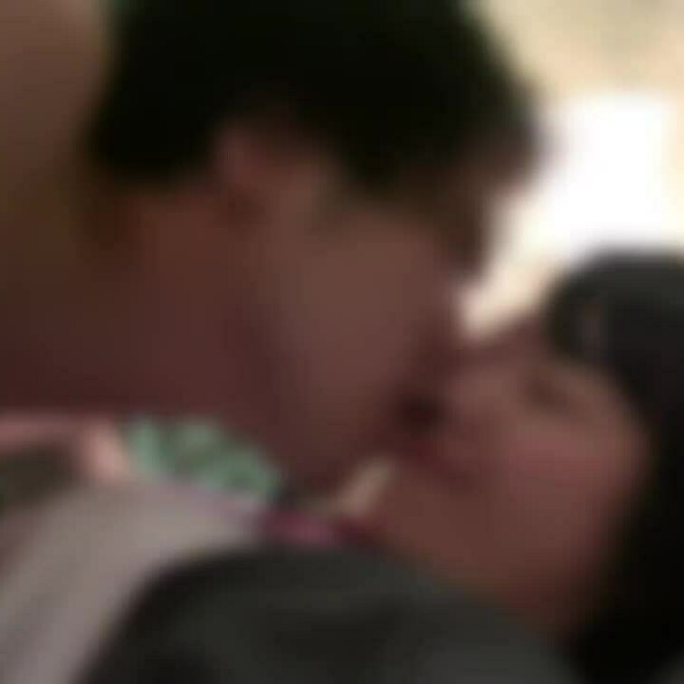 こちらの映像のサンプルです。
https://myfans.jp/posts/be4b452f-fdfb-487e-9