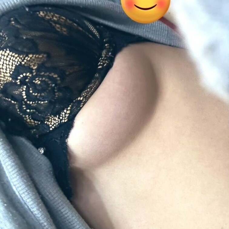 下乳は好き？🫶🫶