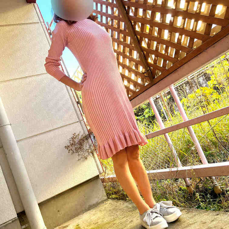 ワンピース姿です👍
無料プランはおとなしめなＹを。
裸体が気になる方は写真プランを。
動くＹを少し見てみたい方はち