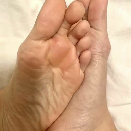 なほの足裏
