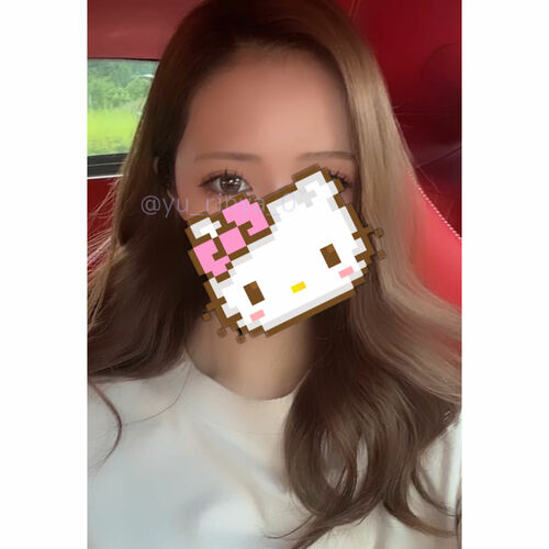 ゆりな