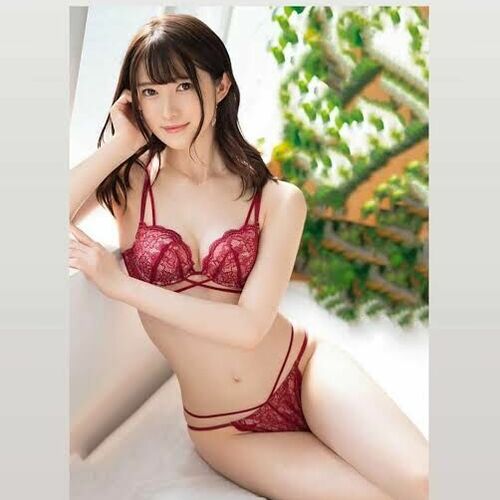 結城るみな🔞ちっぱいおねえさん