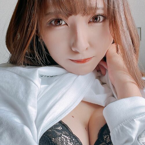 あおたやや