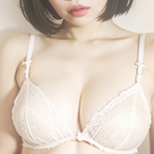 アイナ