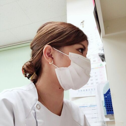 看護師サラ