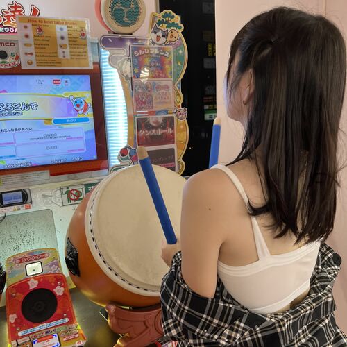 ゆい (美大生)
