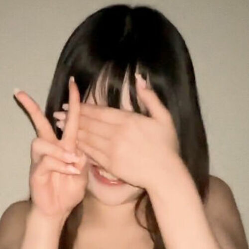 Gカップ女子大生の溢れ子ちゃん