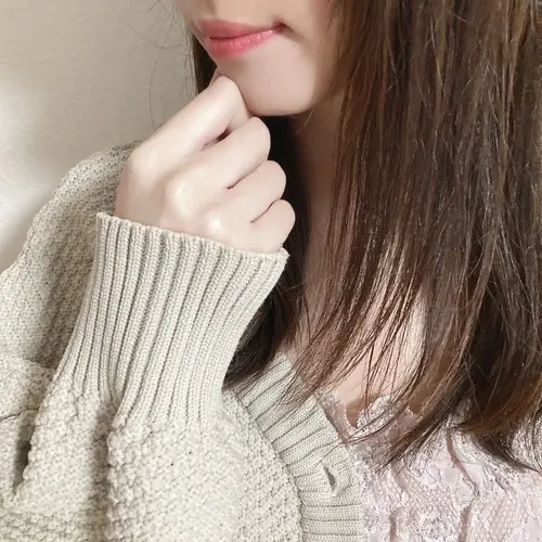 真鍋 琉衣