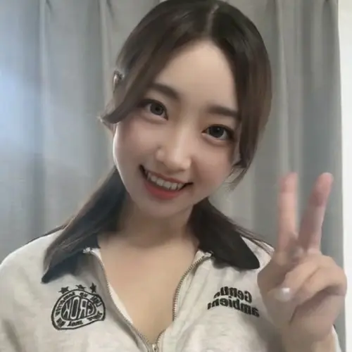 ゆり💜Fカップ現役女子大生
