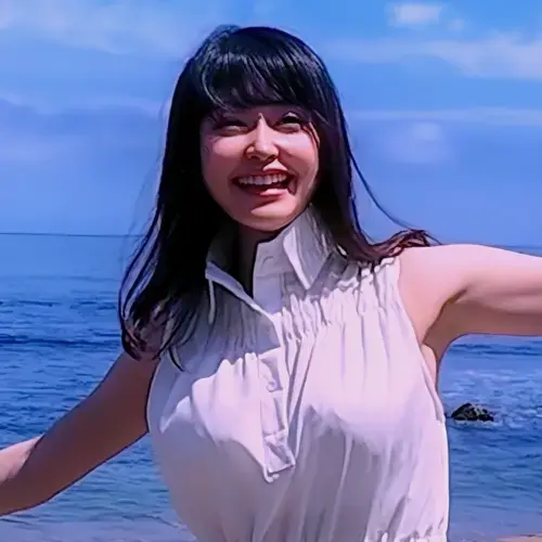 みるぴえ🍼🥺 ちっちゃい美大生 | MilPie