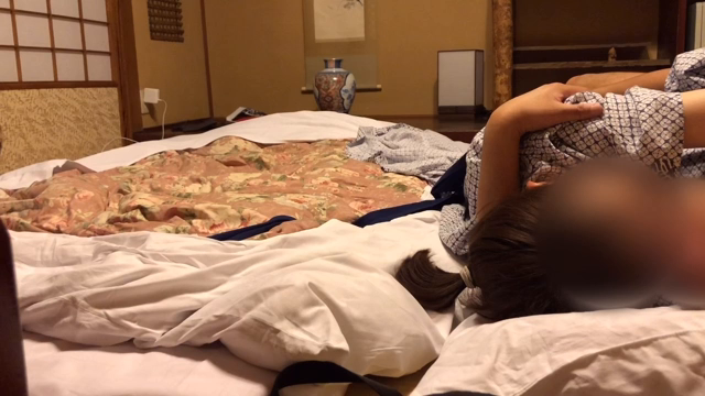 老舗旅館でエッチしたよ。遮音性がな...