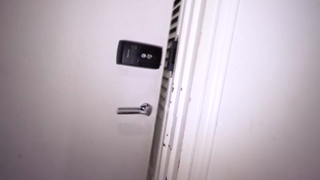【ホテルウーマン逆さ撮り18】態度...