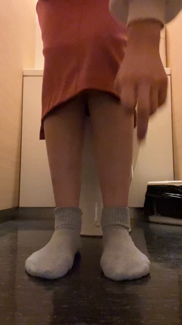 薄 モザ🤭立ちションして拭き拭き💕