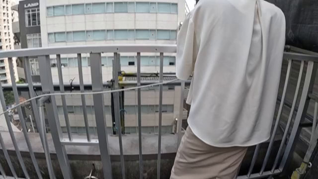 ランドマークタワー観光女性おさわり...