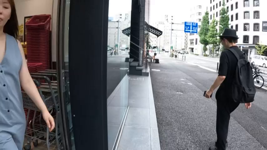 コンビニ胸チラ2【近隣待機作戦成功...