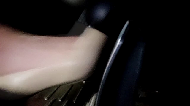 渚ちゃんのゲーセンでペダル踏みまく...