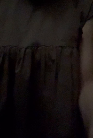 初めて、外へこんなえっちな服を着て...
