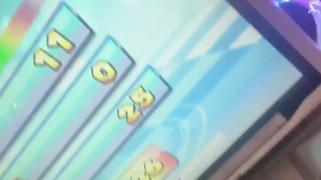 自撮り女性応援企画ゲーセンでペダル...