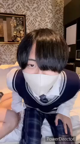 社会の窓からちんぽ突き出して着衣手...