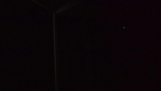 急遽予約された喪服姿の女性です。喪...